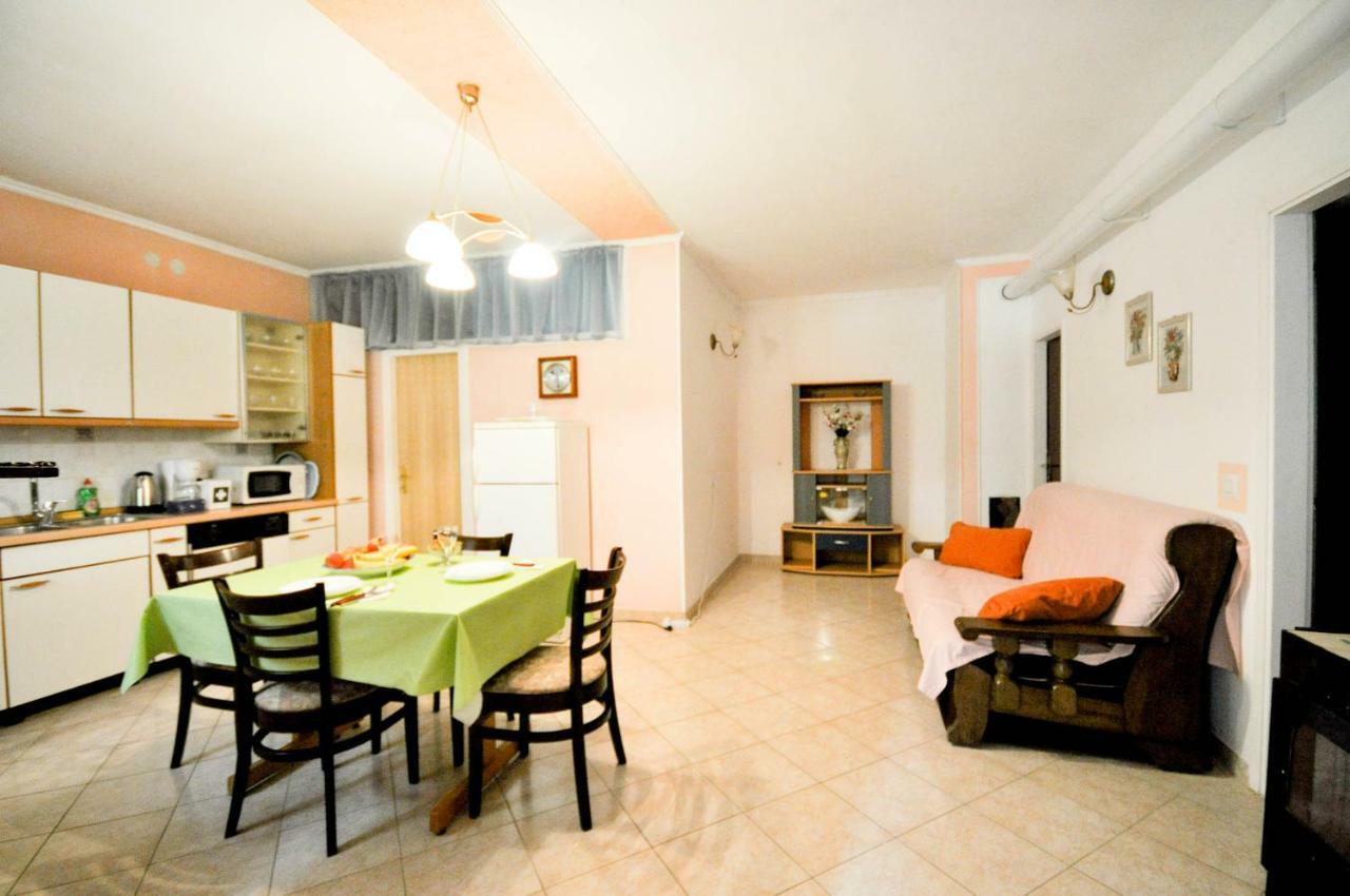 Nevija Appartement Novigrad Istria Buitenkant foto